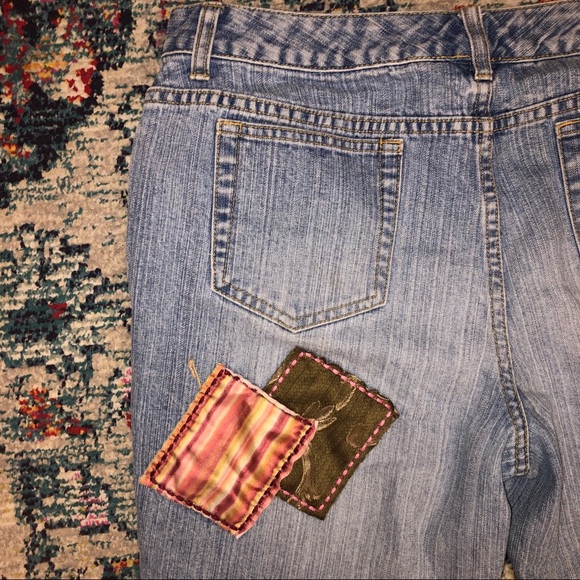 Vintage Patchwork & Embroidered Spring Mom Jeans - Picture 6 of 7